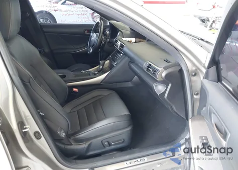 2020 Lexus Is 300 z USA, uszkodzony, nr VIN JTHGA1D28L5102360